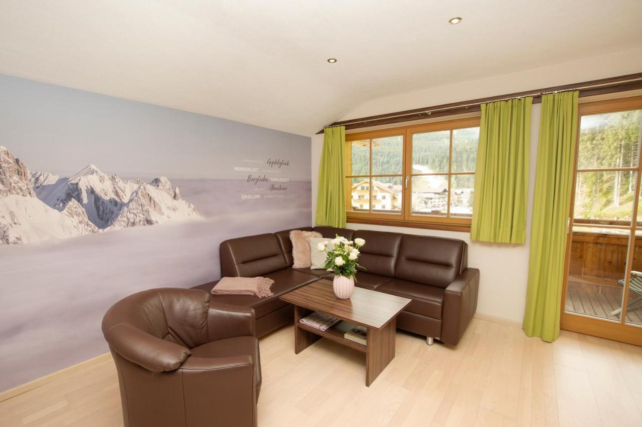 Ferienwohnung "Mein Alpenjuwel" フィルツモース エクステリア 写真